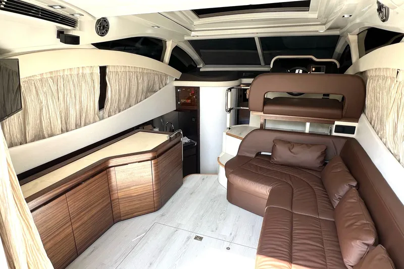 Slide: The Image of Azimut 40S 2013 - 6