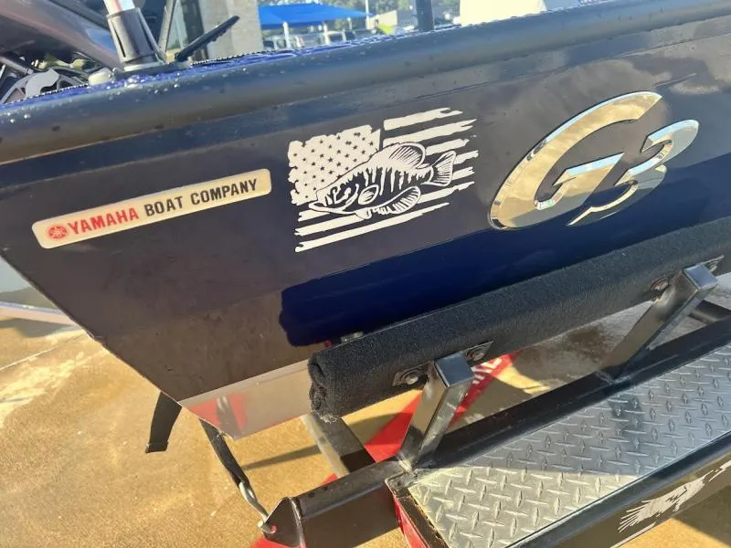 Slide: The Image of 2017 G3 Sportsman 19 boat with Yamaha Boat Company sticker and fish decal. - 6