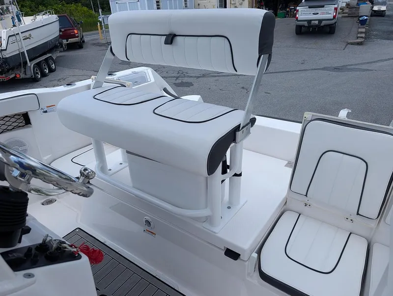 Slide: The Image of Yamaha 222 FSH Sport 2024 - 10