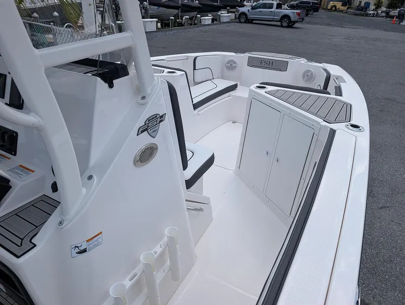 Slide: The Image of Yamaha 222 FSH Sport 2024 - 9