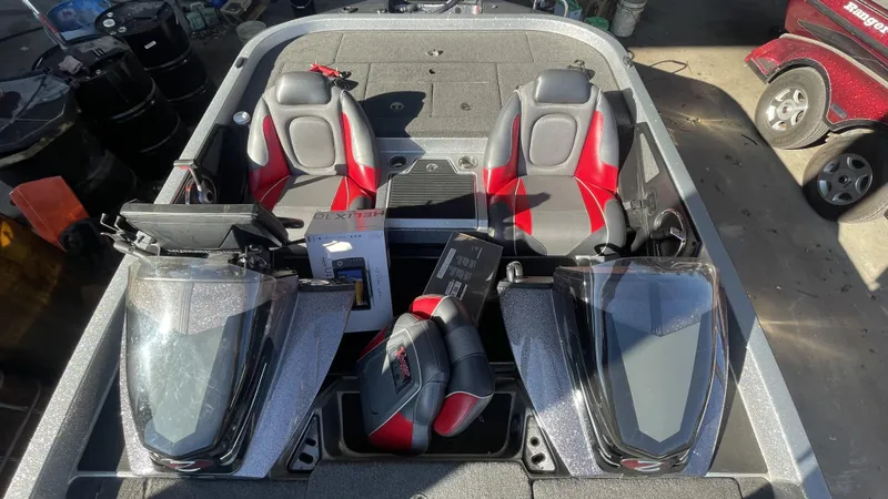 Slide: The Image of Ranger Z519C 2018 - 13