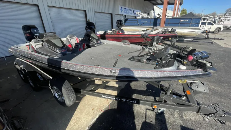 Slide: The Image of Ranger Z519C 2018 - 4