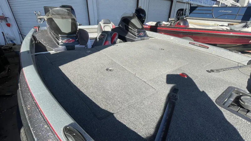 Slide: The Image of Ranger Z519C 2018 - 9