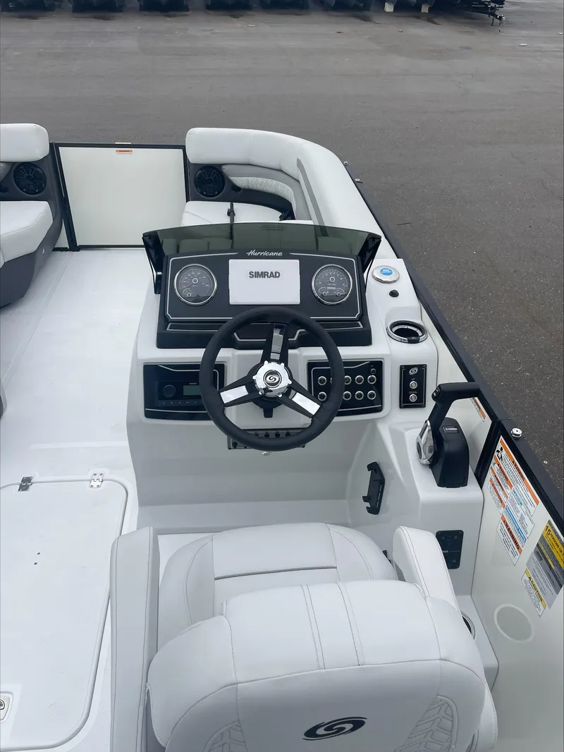 Slide: The Image of Hurricane FD2360SFL-OB 2024 - 6