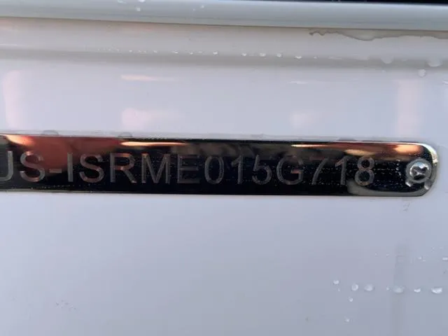 Slide: The Image of 2018 Moomba Mojo boat identification number plate. - 20