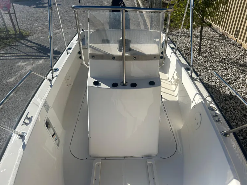 Slide: The Image of Boston Whaler Outrage 17 1998 - 3