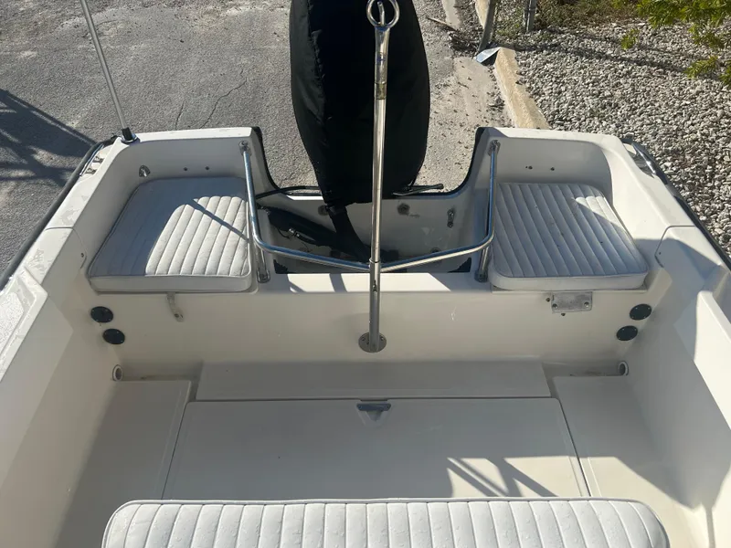 Slide: The Image of Boston Whaler Outrage 17 1998 - 8