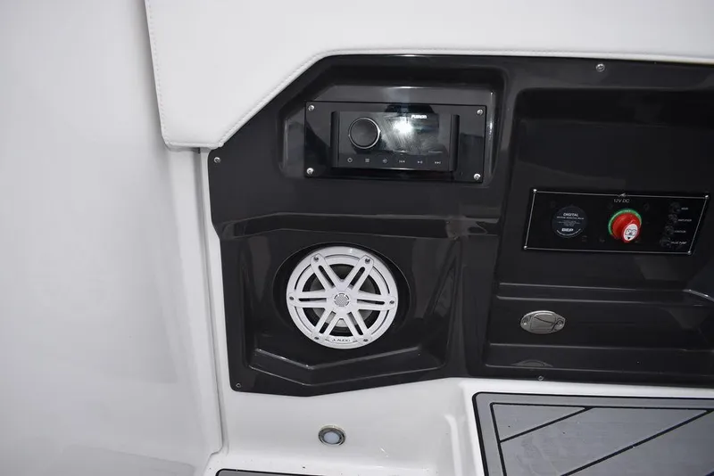 Slide: The Image of 2024 Monterey 275SS boat audio system and control panel. - 39