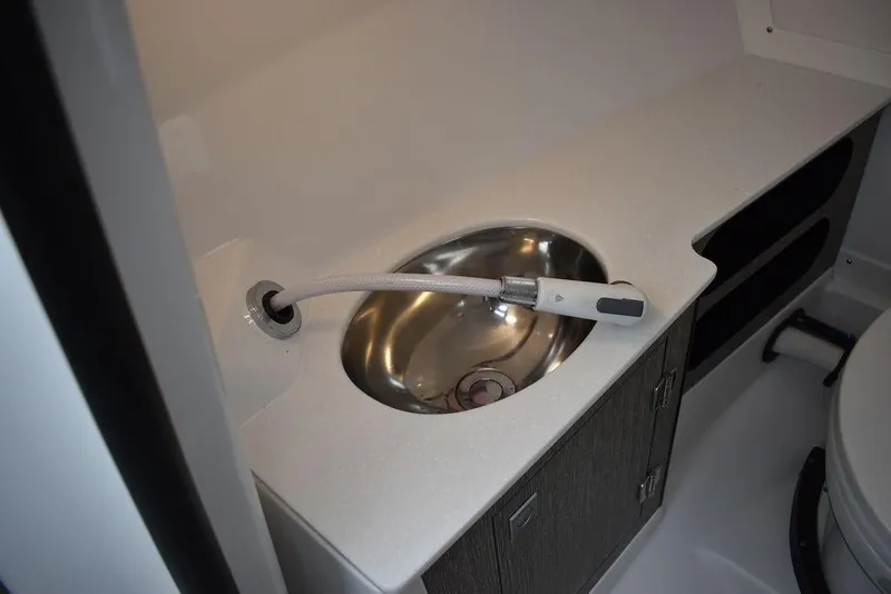 Slide: The Image of Monterey 275SS Super Sport 2024 - 68