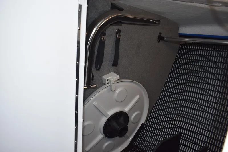 Slide: The Image of Monterey 275SS Super Sport 2024 - 74