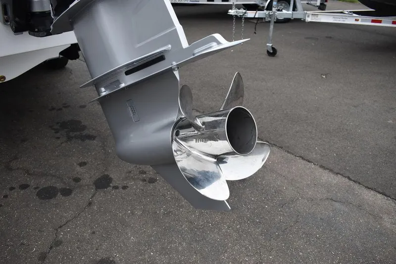 Slide: The Image of Monterey 275SS Super Sport 2024 - 89