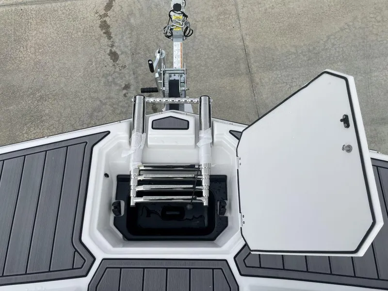 Slide: The Image of Starcraft SVX 211 OB CC 2024 - 14