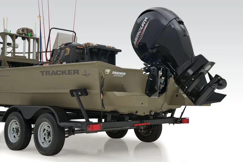 Slide: The Image of Tracker Grizzly 2072 CC Sportsman 2024 - 41