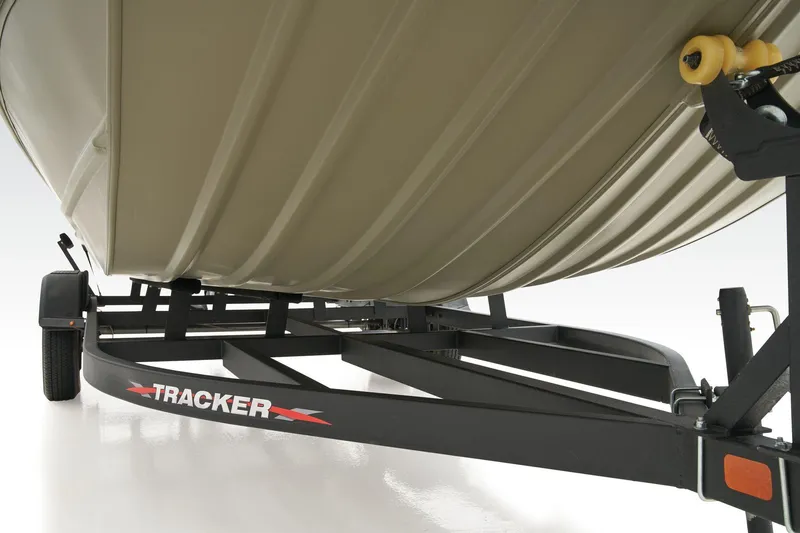 Slide: The Image of Tracker Grizzly 2072 CC Sportsman 2024 - 7