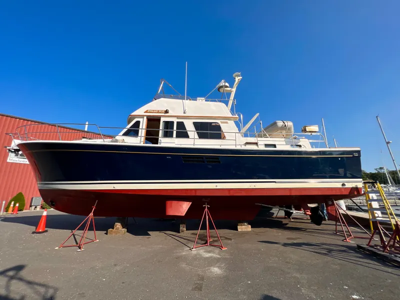 The Image of 2001 Sabre Sabreline 47 yacht on dry dock for maintenance. - 0