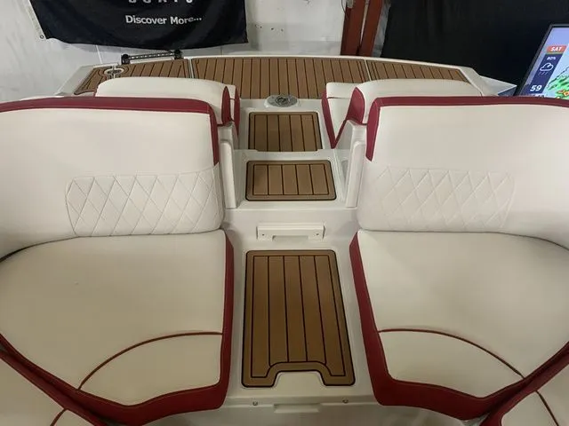 Slide: The Image of Crownline Boats 270 SS 2024 - 20