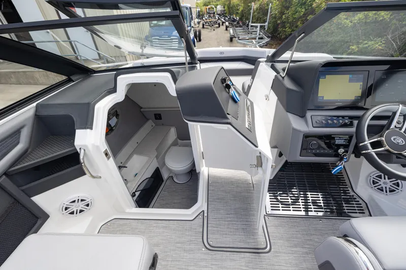 Slide: The Image of Cobalt R6 2024 - 10