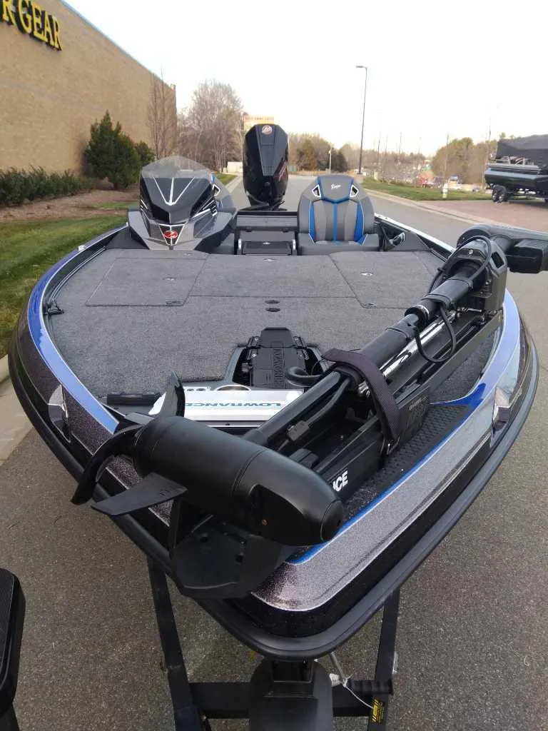 Slide: The Image of 2024 Ranger Z520R Ranger Cup Equipped bass boat with advanced fishing gear. - 4