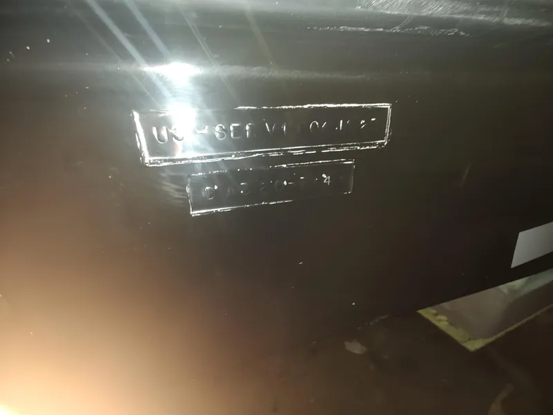 Slide: The Image of Hull identification number on 2023 Sea Ray 320 Sundancer boat. - 32