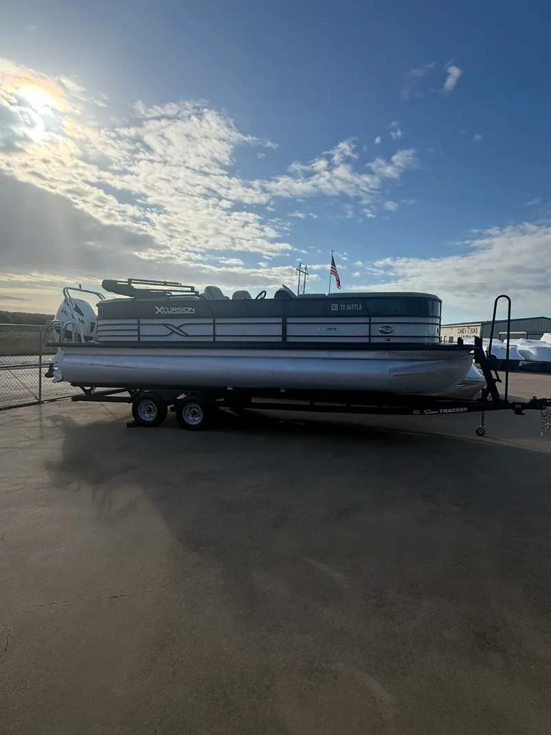 The Image of Xcursion Pontoons 23RLX-13 2023 - 0