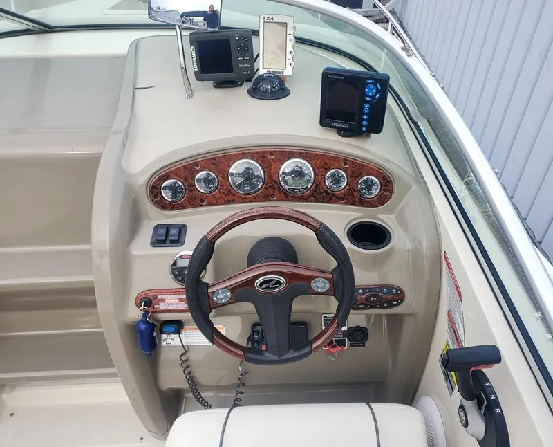 Slide: The Image of Captain's station - 21