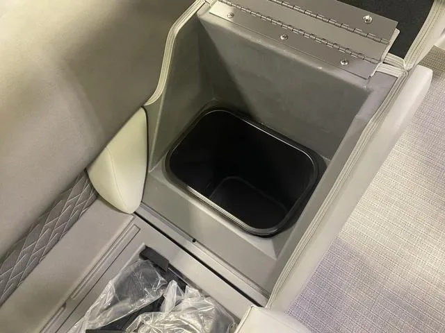 Slide: The Image of Bennington S Fishing 20 SF Pontoon 2024 - 13