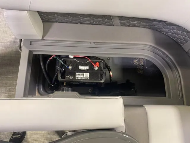 Slide: The Image of Bennington S Fishing 20 SF Pontoon 2024 - 14