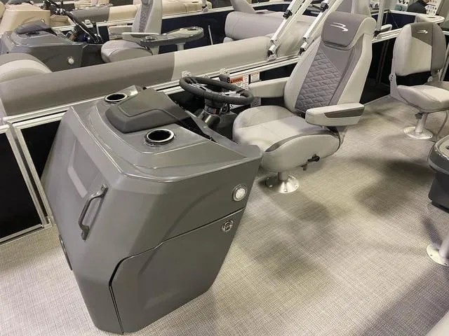 Slide: The Image of Bennington S Fishing 20 SF Pontoon 2024 - 5