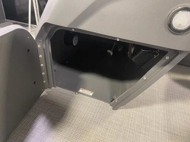 Slide: The Image of Bennington S Fishing 20 SF Pontoon 2024 - 6