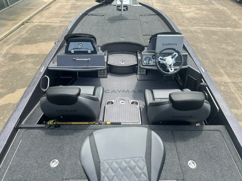 Slide: The Image of Caymas CX 21 PRO 2025 - 3