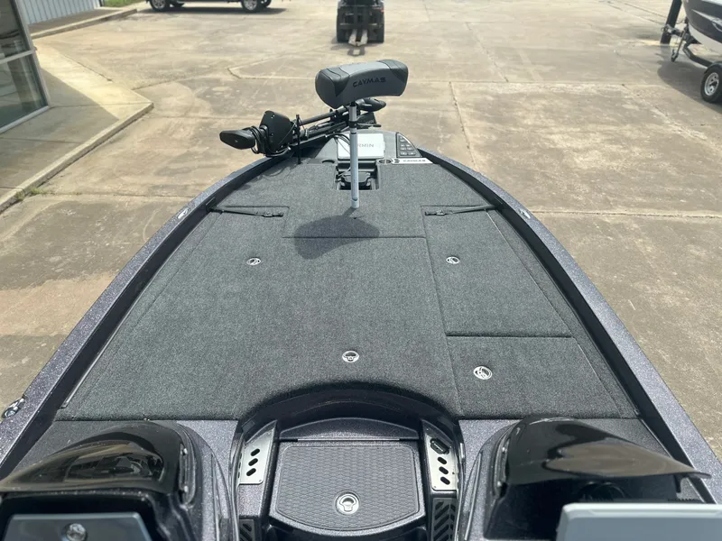 Slide: The Image of Caymas CX 21 PRO 2025 - 5