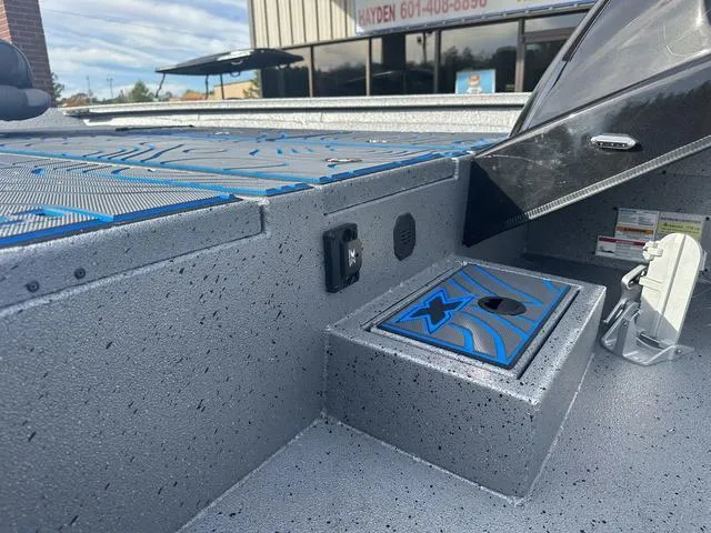 Slide: The Image of Xpress X21 Pro 2025 - 23