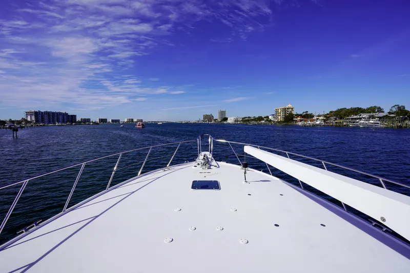 Slide: The Image of Hatteras Sportfish 1997 - 104