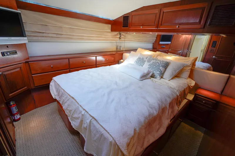Slide: The Image of Starboard Guest Stateroom - 34