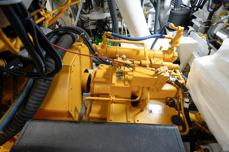 Slide: The Image of Hatteras Sportfish 1997 - 69