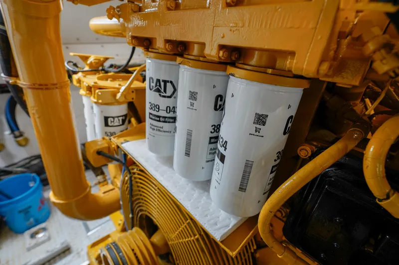 Slide: The Image of Hatteras Sportfish 1997 - 76