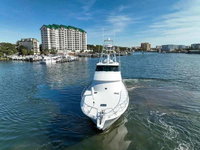 Slide: The Image of Hatteras Sportfish 1997 - 87