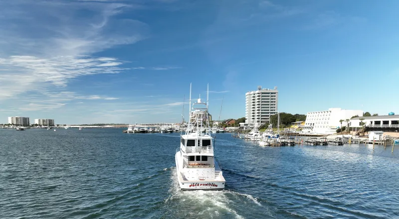 Slide: The Image of Hatteras Sportfish 1997 - 98