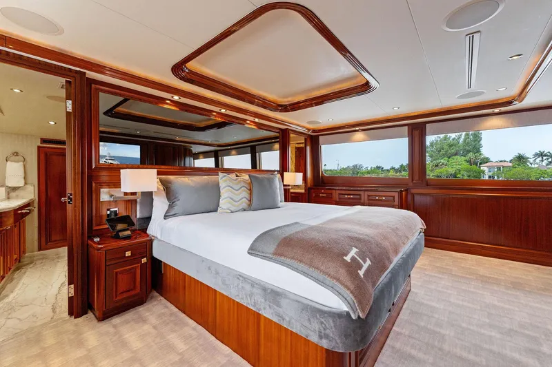 Slide: The Image of Westport 130 Motor Yacht 2008 - 90