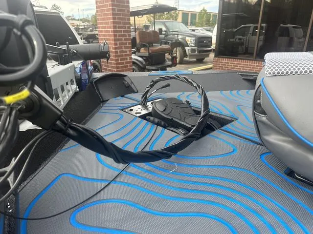 Slide: The Image of Xpress X21 Pro 2025 - 10