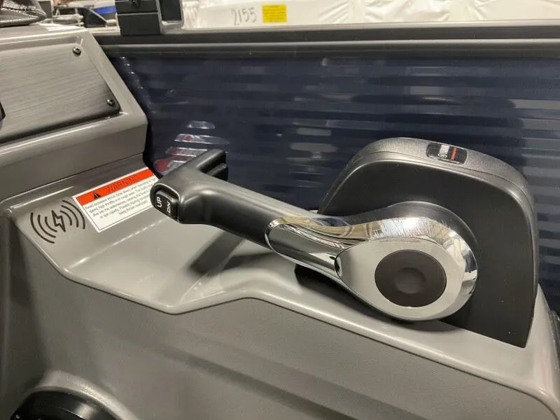 Slide: The Image of Throttle control of 2025 Bennington 22 SSB Tritoon with Yamaha F-150Hp engine. - 25
