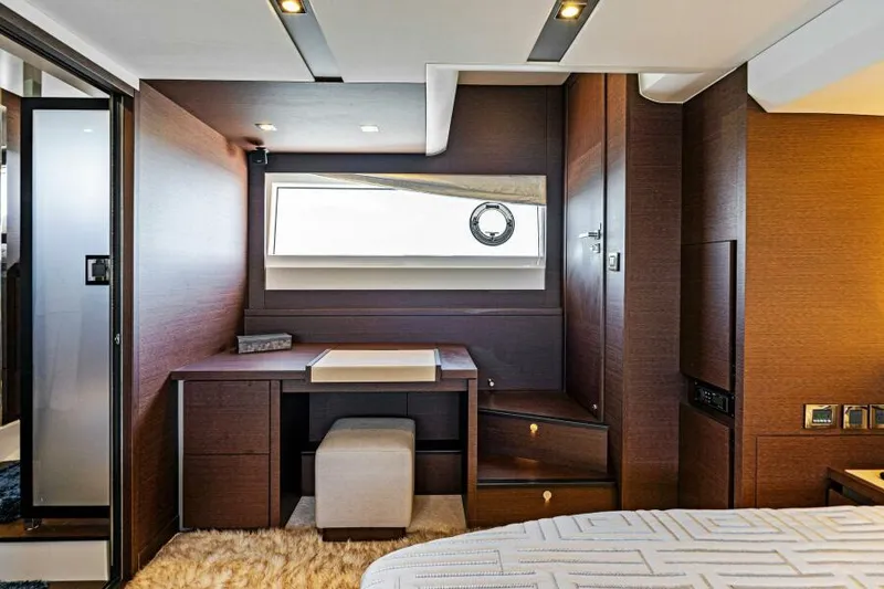 Slide: The Image of Master Stateroom - 31