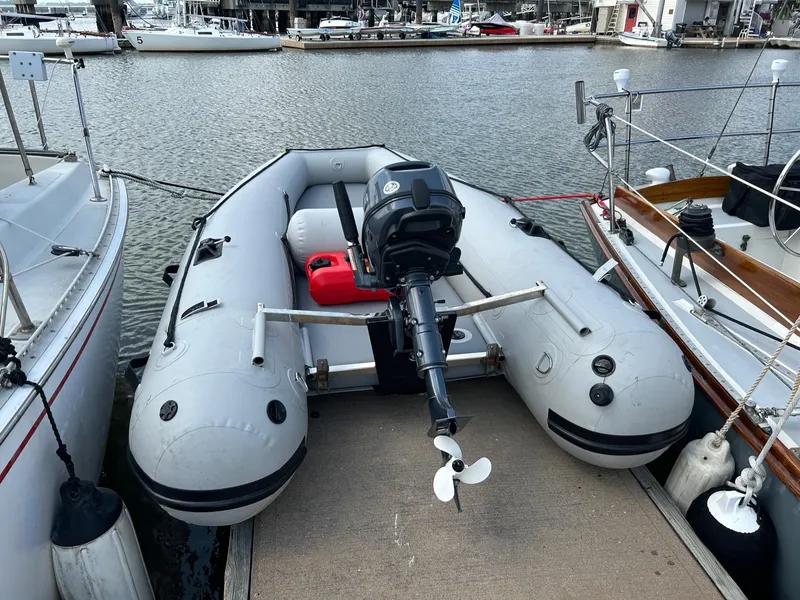 Slide: The Image of Cape Dory 270 1985 - 61