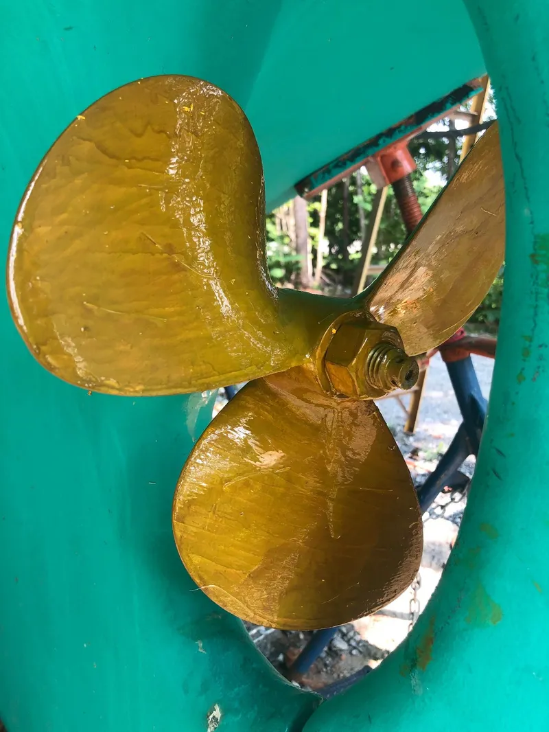 Slide: The Image of Cape Dory 270 1985 - 64