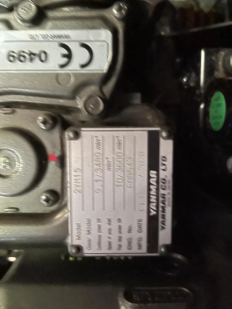 Slide: The Image of Cape Dory 270 1985 - 67