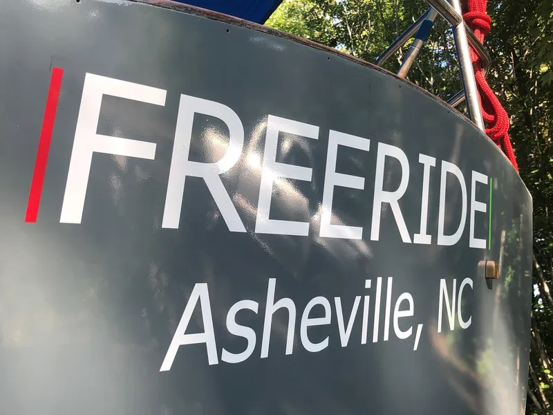 Slide: The Image of Cape Dory 270 1985 - 72