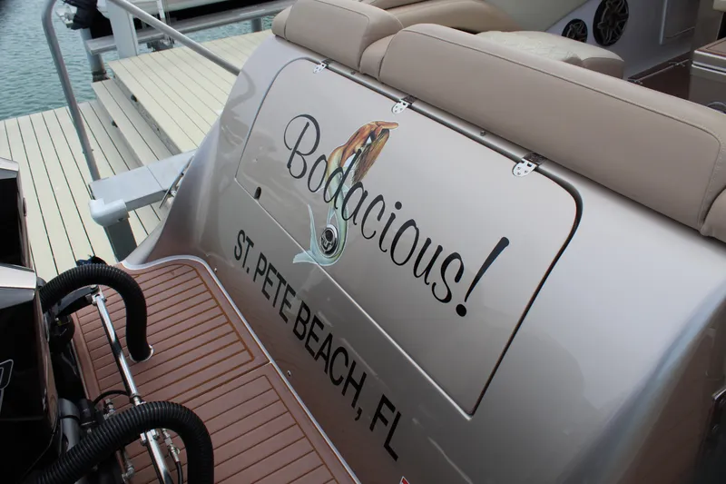 Slide: The Image of Mystic Powerboats M4200 2021 - 59