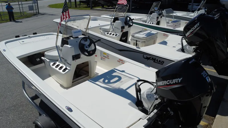 Slide: The Image of Mako Pro Skiff 13 CC 2024 - 10