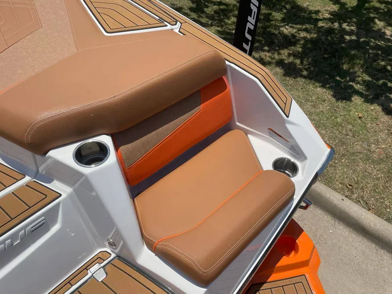 Slide: The Image of Nautique Super Air Nautique G23 2022 - 12