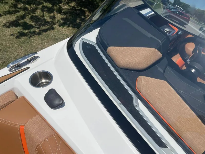 Slide: The Image of Nautique Super Air Nautique G23 2022 - 20